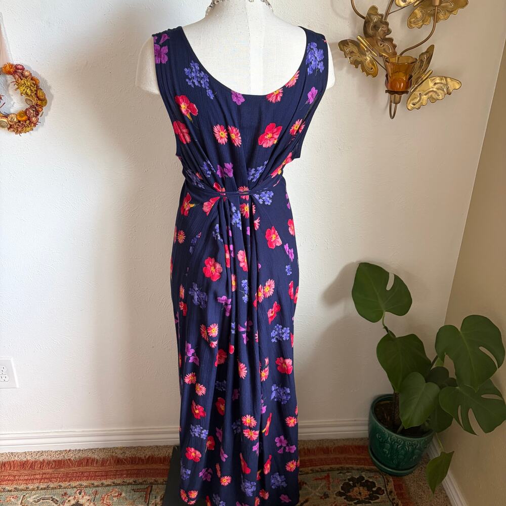 90s Vintage Floral Maxi Dress - Picture 8 of 9